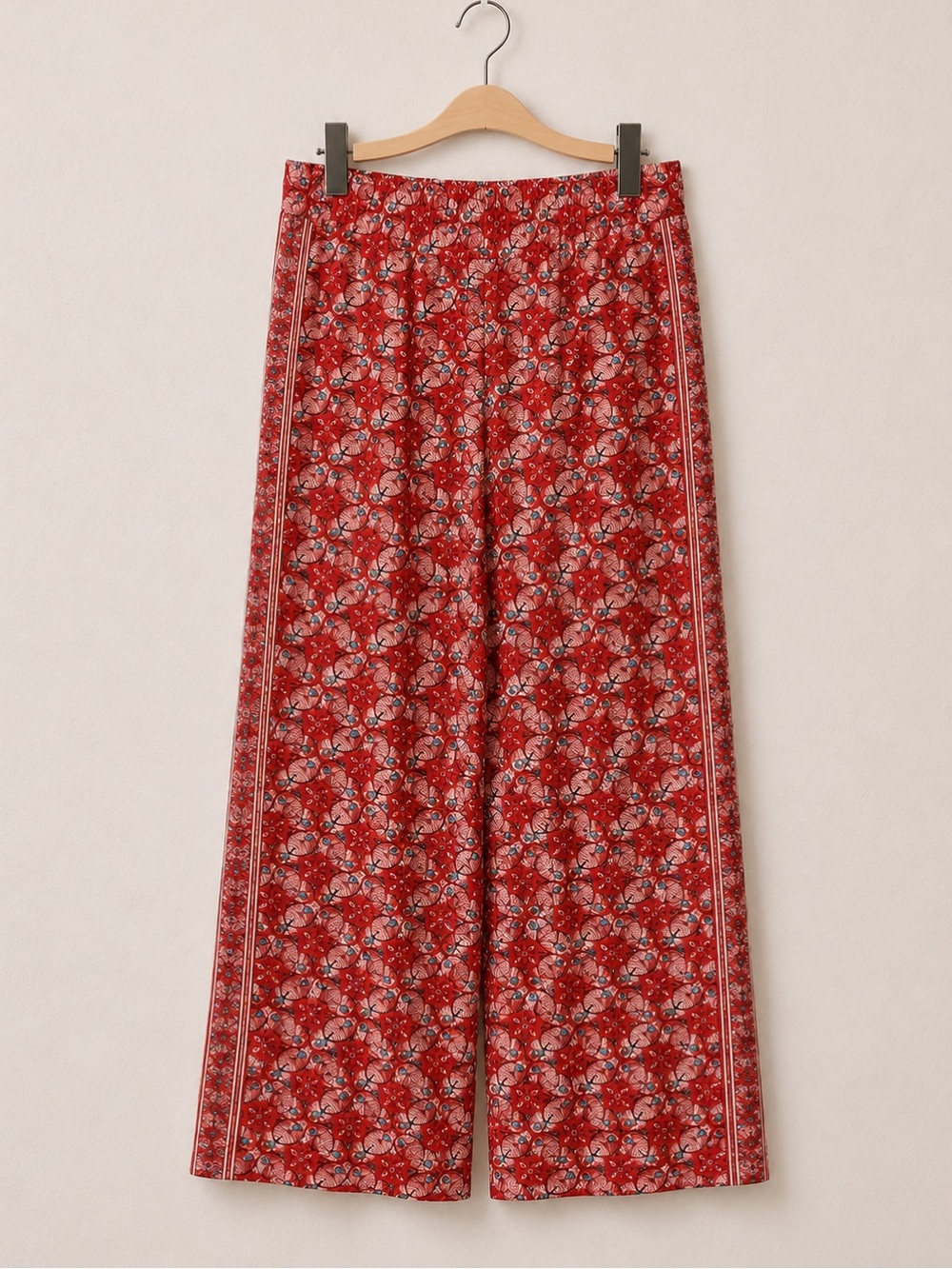 Max Studio Bohemian Red Oversized Floral Printed Two Piece Flowy Loungewear Set - Picture 6 of 8